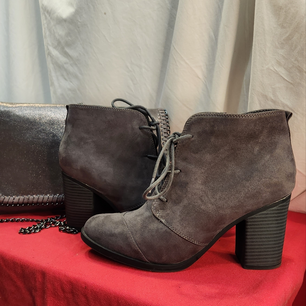 Toetos Boot